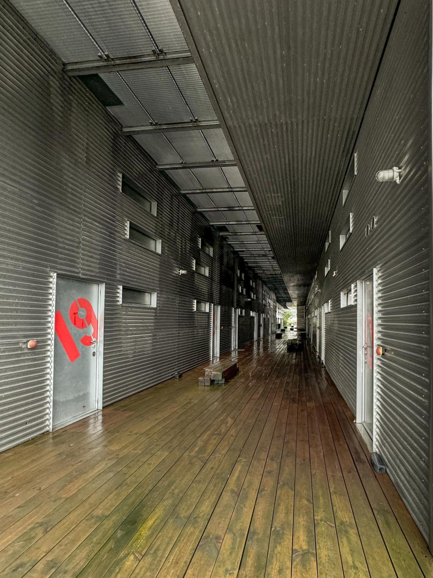 White And Brown Exclusive Loft With Terrace - Free Parking - M2 Station Apartment Milan Exterior photo