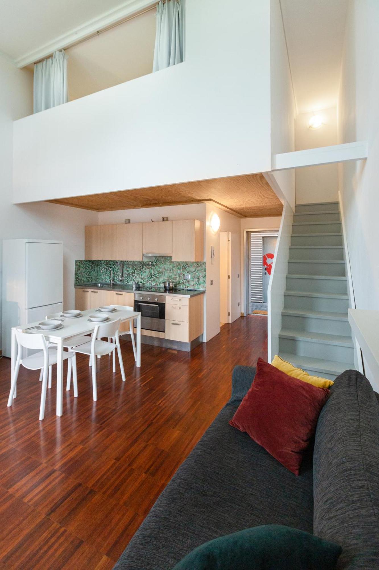 White And Brown Exclusive Loft With Terrace - Free Parking - M2 Station Apartment Milan Exterior photo